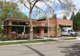 Ada County Paramedics Medic 17 Station